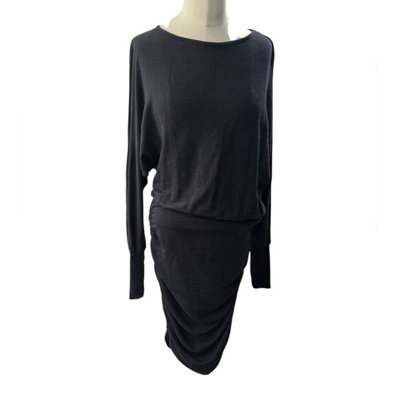 Monrow SUPER SOFT OPEN BACK SHIRRED DRESS BLACK Long Sleeve Size Small NEW - Picture 14 of 14